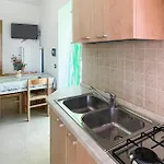 Apartment In With Wifi